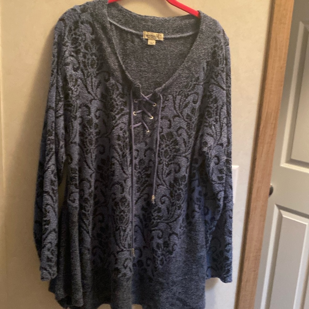 Dark and lighter blue chenille Sweater With a tie up in front from one world